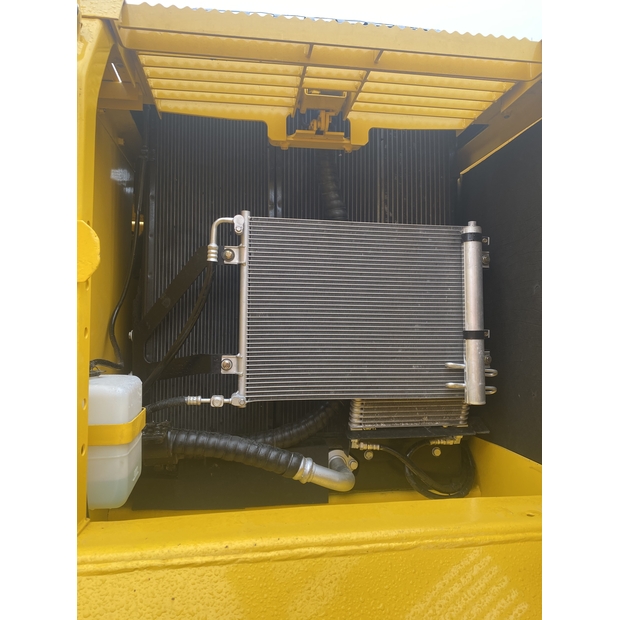 2025 Komatsu PC200LC-10-47420004