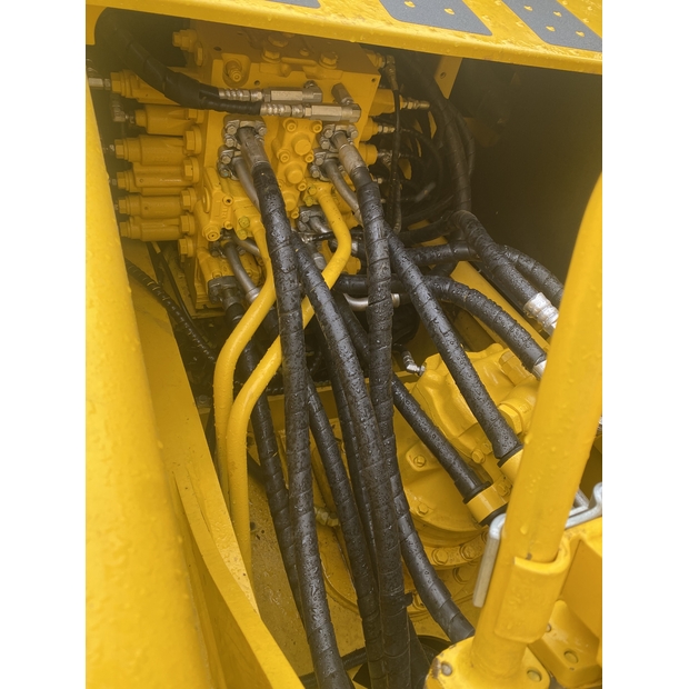 2025 Komatsu PC200LC-10-47420011