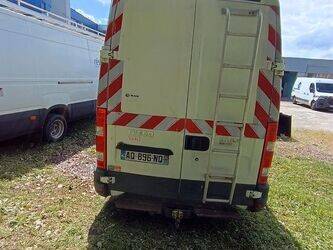 2010-iveco-35c13-1456712-47435304