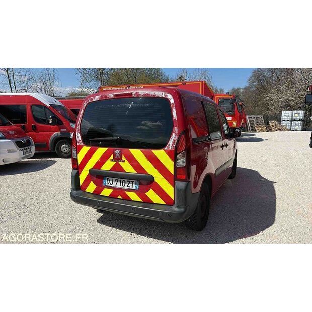 2014 Peugeot PARTNER-47435879