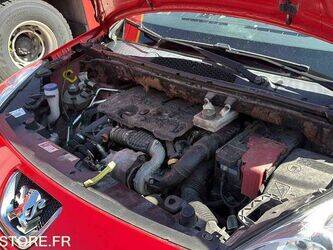 2014-peugeot-partner-1456733-47435913