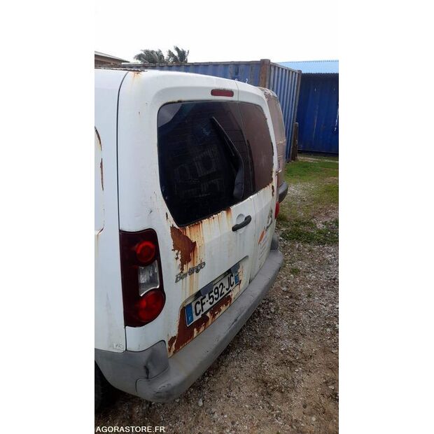 2012 Citroen BERLINGO-47435943