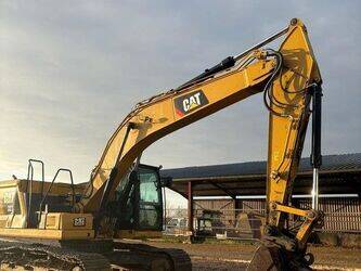 Image for EXCAVATORS 2018 Caterpillar 323