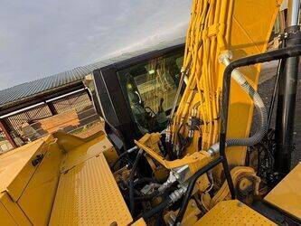 2018-caterpillar-323-1456760-47436449