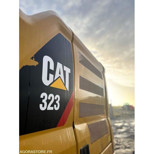 2018 Caterpillar 323-47436450