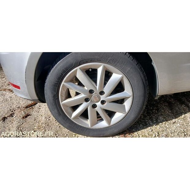 2012 Seat IBIZA-47436487