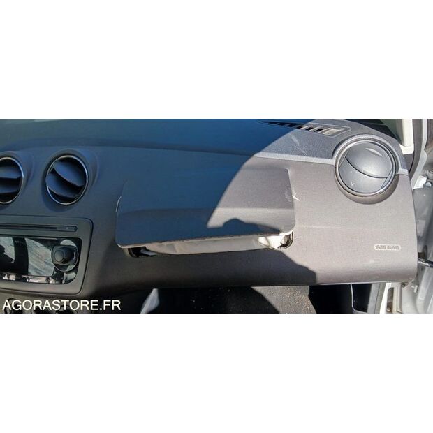 2012 Seat IBIZA-47436495