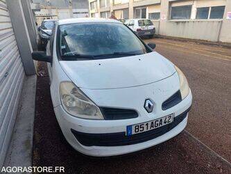 2008-renault-clio-3-47436793