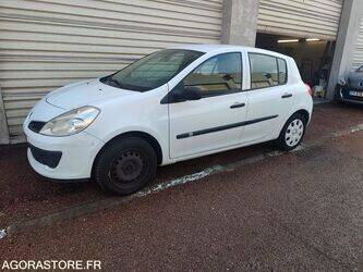 2008-renault-clio-3-47436794