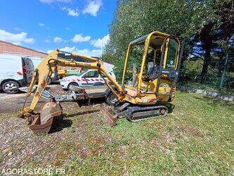 Image for MINI EXCAVATORS 2002 Komatsu PC15R8