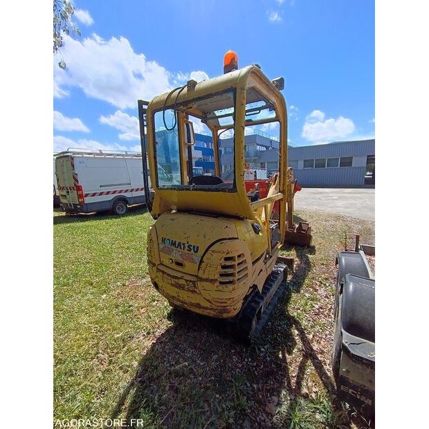 2002 كوماتسو PC15R8-47436862