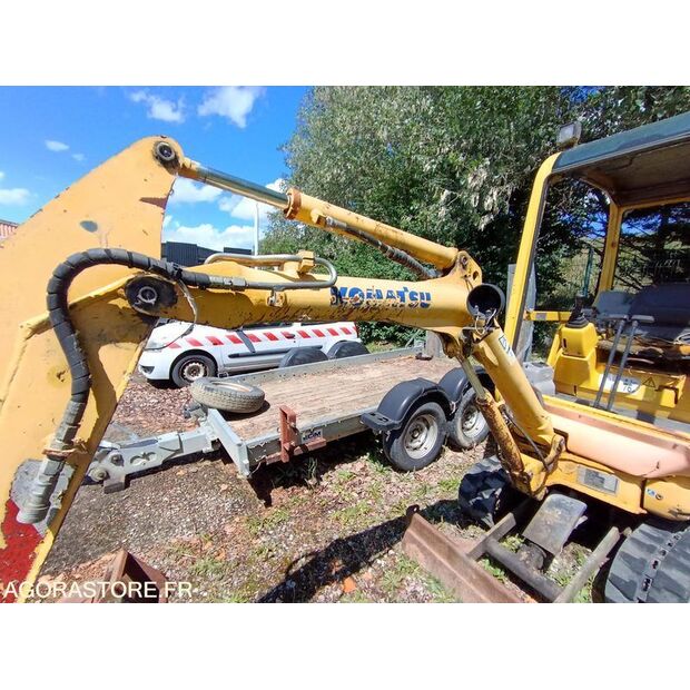 2002 كوماتسو PC15R8-47436868