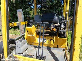 2002-komatsu-pc15r8-1456775-47436871