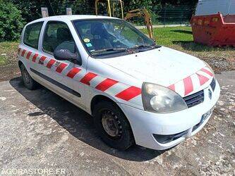 2007-renault-clio-1456776-47436900