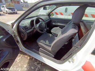 2007-renault-clio-1456776-47436904