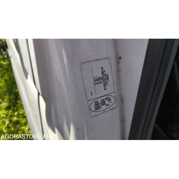 2012 Renault Master-47437336