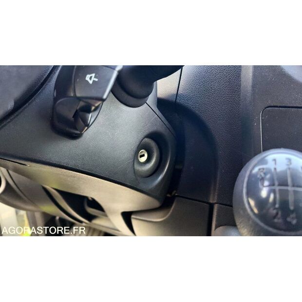 2012 Renault Master-47437343