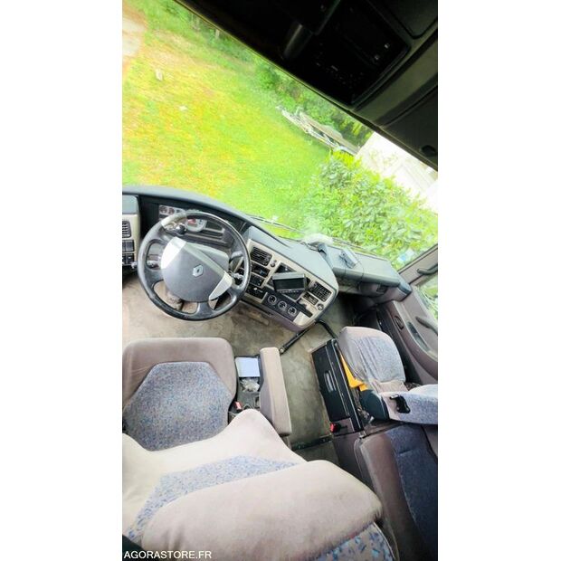 2007 Renault Magnum-47437564