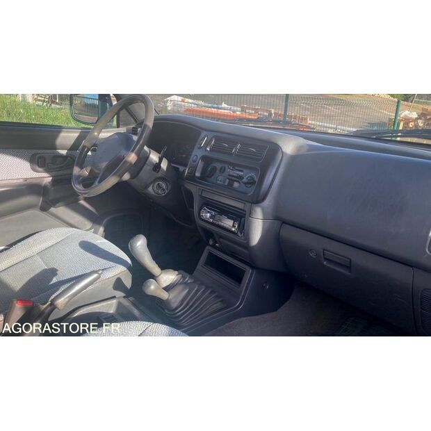 1999 MITSUBISHI L200-47437630