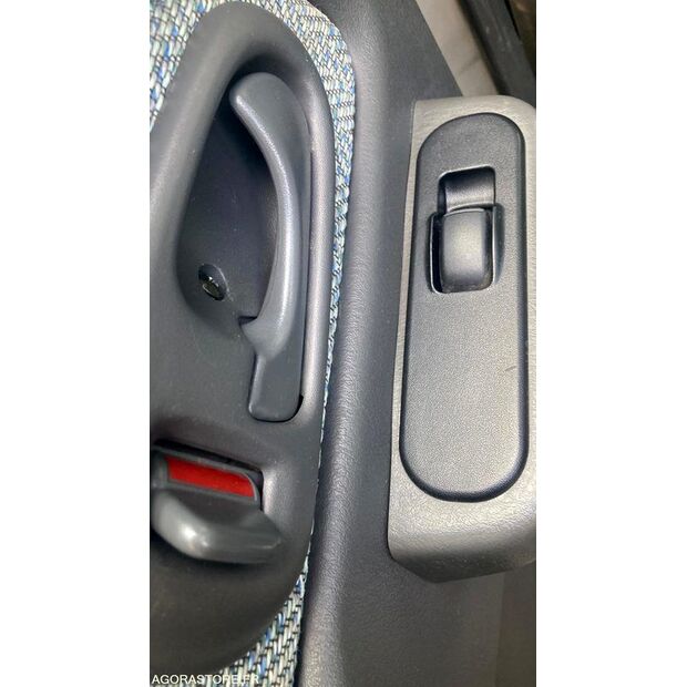 1999 MITSUBISHI L200-47437658