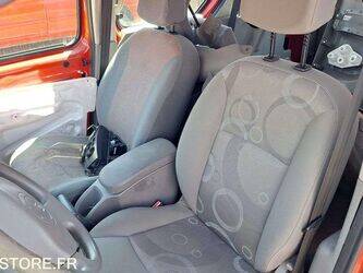 2008-renault-kangoo-1456359-47437724