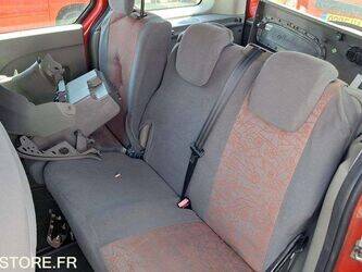 2008-renault-kangoo-1456359-47437725