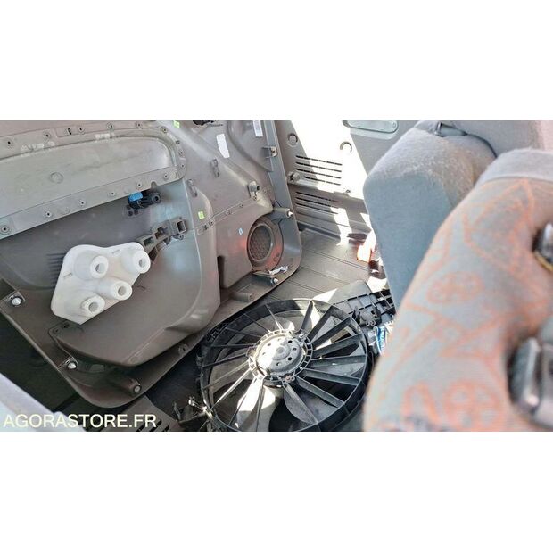 2008 Renault Kangoo-47437726