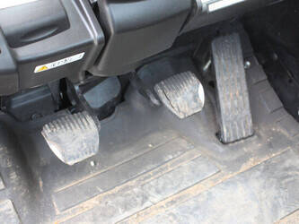 2015-toyota-40-8fd35n-1456827-47437985