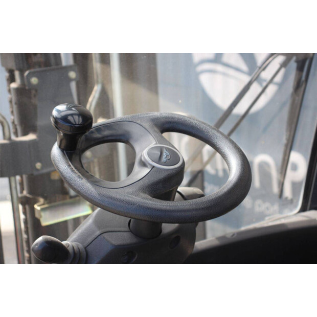 2013 Linde H30D-02-47438018