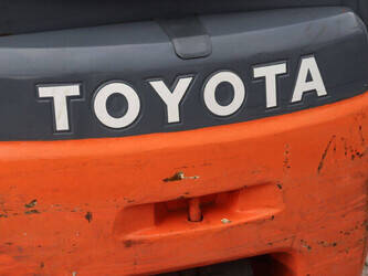 2014-toyota-8fbet16-1456834-47438190