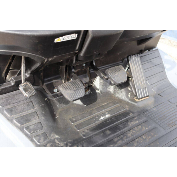 2017 Toyota 02-8FGJF35-47438239
