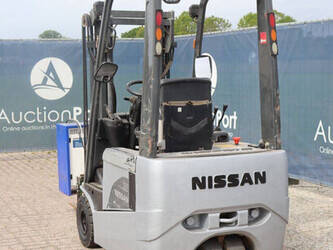 2011-nissan-1n1l18q-1456837-47438293