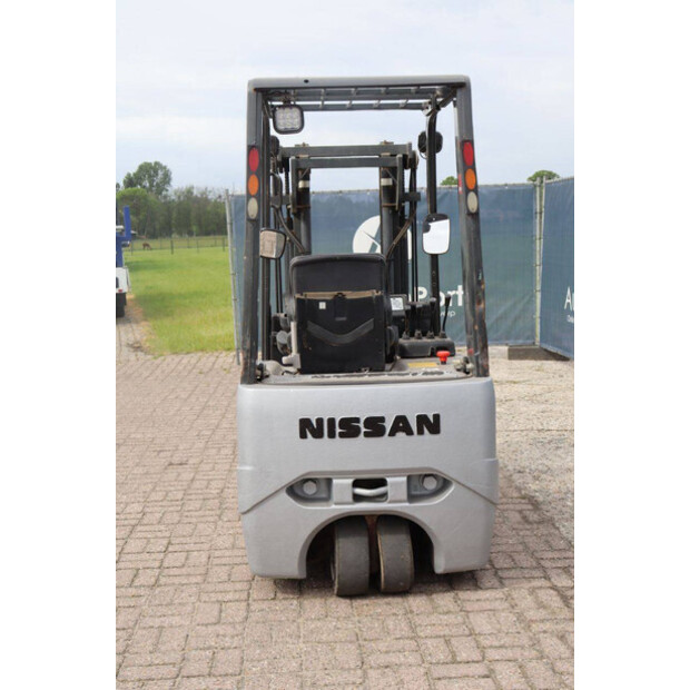 2011 NISSAN 1N1L18Q-47438294