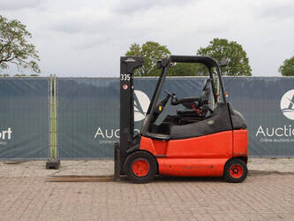 2005-linde-e30-03-600-1456839-47438368