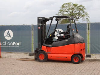 2005-linde-e30-03-600-1456839-47438369
