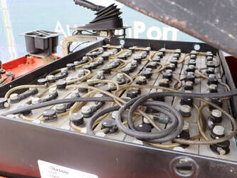 2005-linde-e30-03-600-1456839-47438396