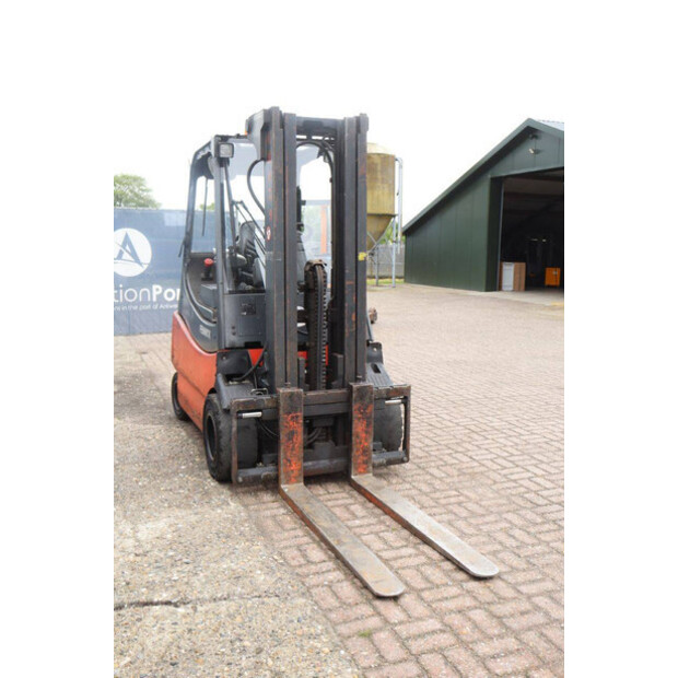 2011 Fenwick-Linde E30-03/600-47438414
