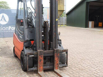 2011-fenwick-linde-e30-03-600-1456840-47438414