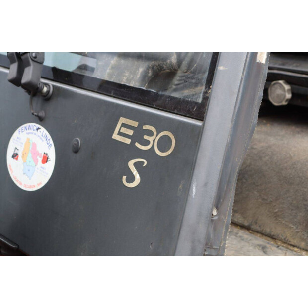 2011 Fenwick-Linde E30-03/600-47438420