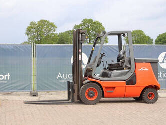 Image for LIFTS 2007 Linde E40P for Sale in Belgium