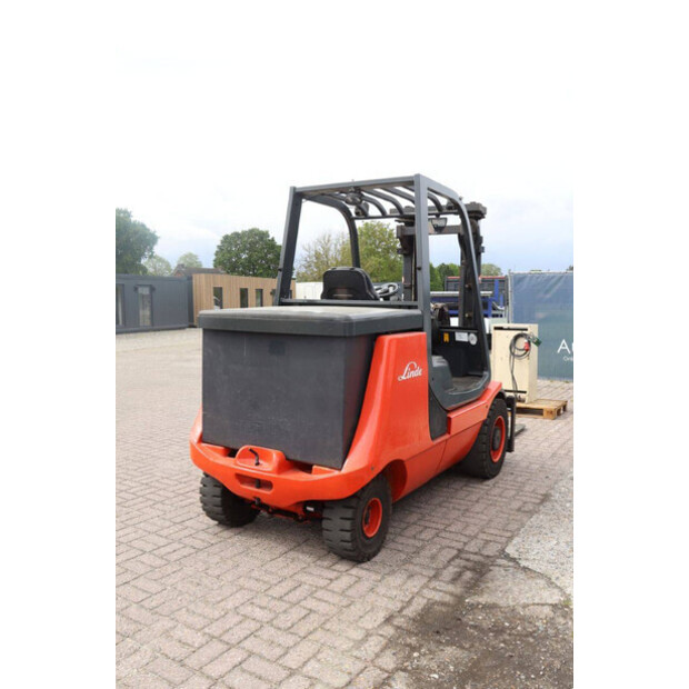 2007 ليندي E40P-47438455