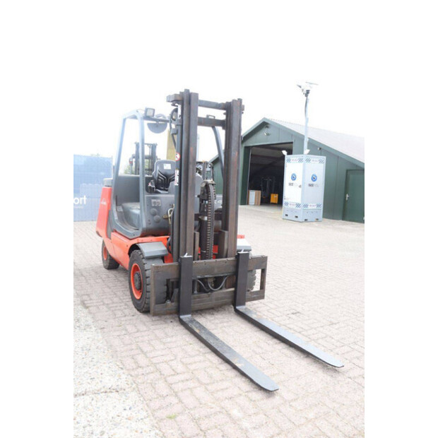 2007 ليندي E40P-47438456