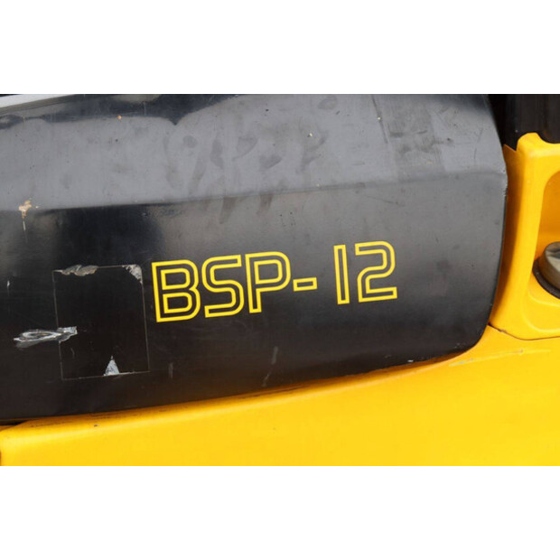 2011 تويوتا BSP-12-47438613