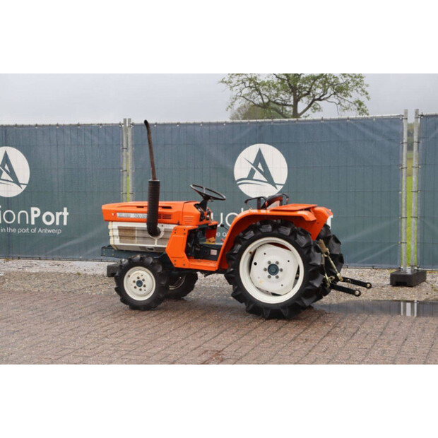 KUBOTA B1600DT-47438637
