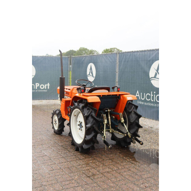 KUBOTA B1600DT-47438638