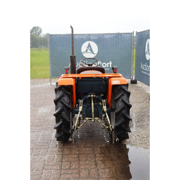 KUBOTA B1600DT-47438639