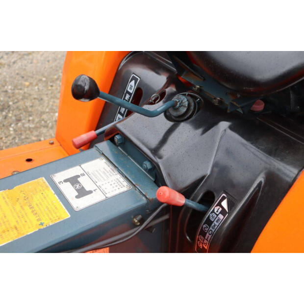 KUBOTA B1600DT-47438662