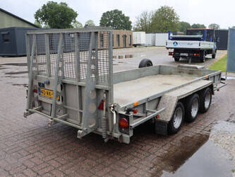 2013-knott-gmbh-kfg35-47438693