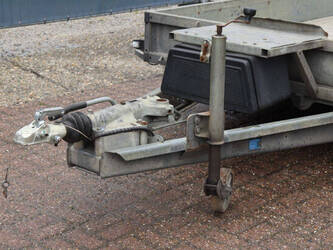 2013-knott-gmbh-kfg35-47438696