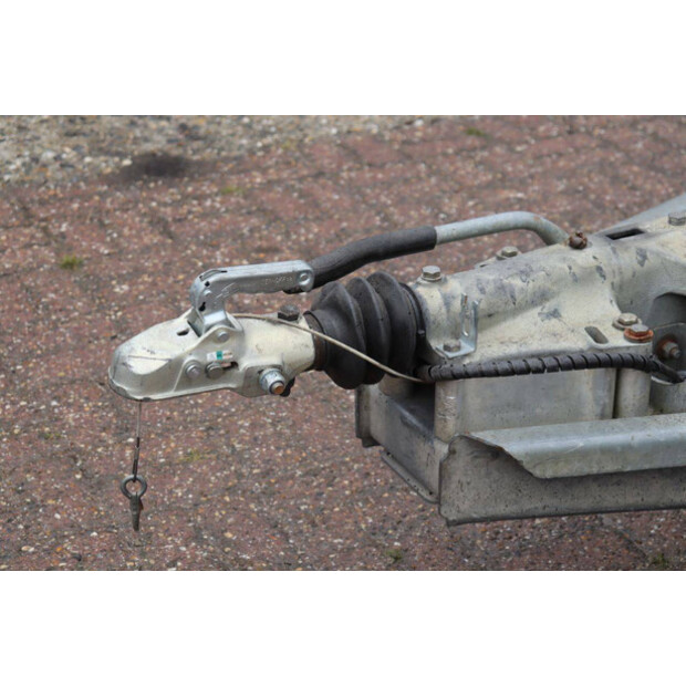 2013 Knott GmbH KFG35-47438697
